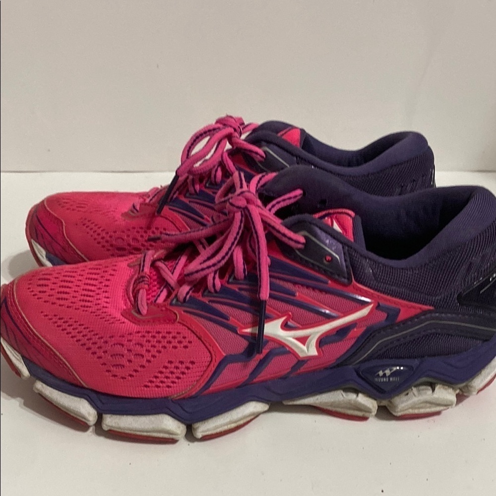 Mizuno Women's Pink and Purple Running Shoes Size 7.5 - Picture 10 of 11